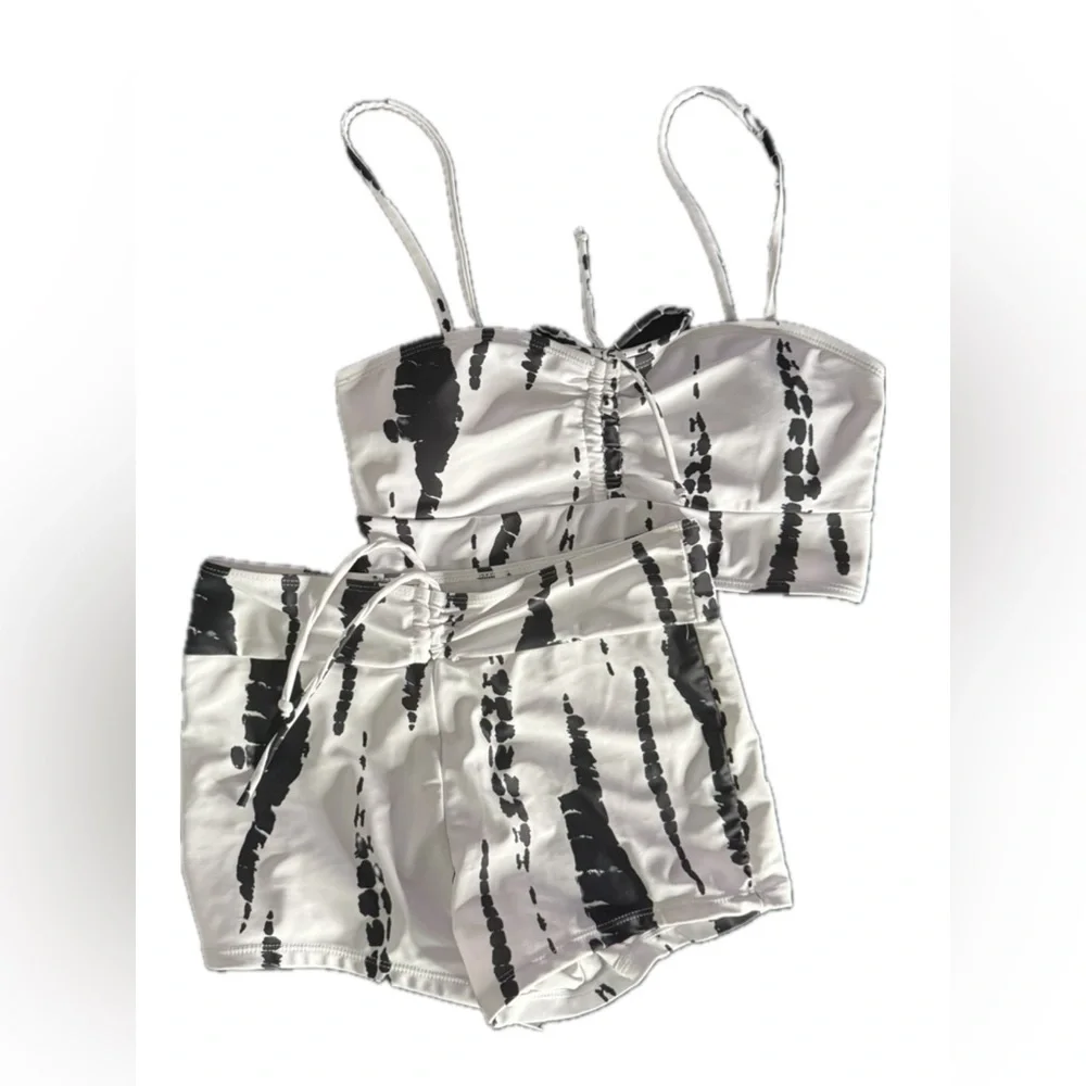 Black & White Abstract Print Two-Piece Swimsuit – Size Small - Picture 1 of 4